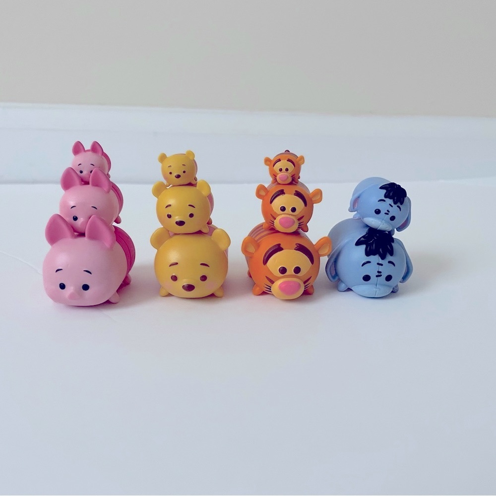 Tsum Tsum Winnie the Pooh vinyl Disney EUC